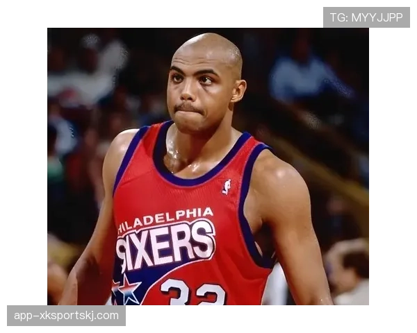 巴克利内线强攻改变防守布局，对比同期大前锋更具持球威胁