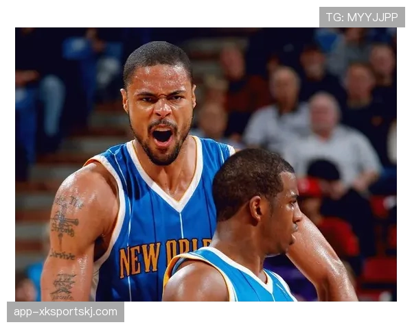 泰森·钱德勒无球掩护制造错位，内线防守效率领跑联盟